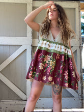 Load image into Gallery viewer, Flower Field Mini