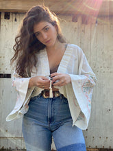 Load image into Gallery viewer, Wallflower Top