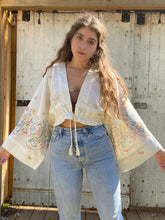 Load image into Gallery viewer, Wallflower Top