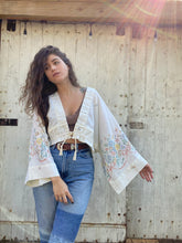 Load image into Gallery viewer, Wallflower Top