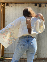 Load image into Gallery viewer, Wallflower Top