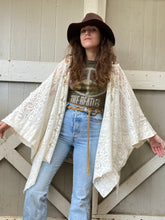 Load image into Gallery viewer, Suncatcher Lace Kimono