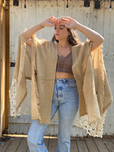 Load image into Gallery viewer, Brown Sugar Shawl