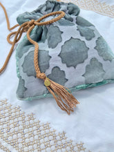 Load image into Gallery viewer, Mosaic Pouch