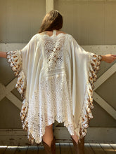 Load image into Gallery viewer, Harvest Moon Shawl