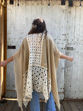 Load image into Gallery viewer, Brown Sugar Shawl