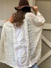 Load image into Gallery viewer, Suncatcher Lace Kimono
